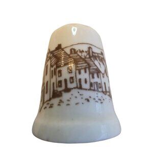 Gold Hill Shaftesbury Ceramic Thimble With Scenic Cottage Design